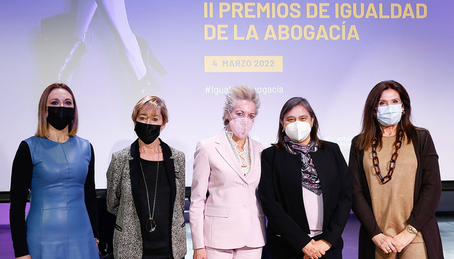 De izq. a dcha.: Marga Cerro, Victoria Ortega, Maria Luisa Segoviano, Leticia Bonifaz y Auxiliadora Borja